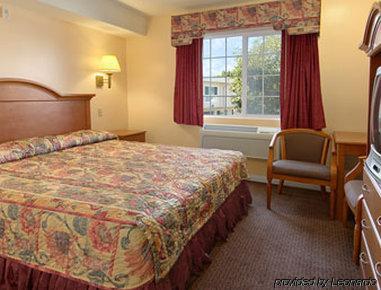 Torrance Inn Lax Airport Area Room photo